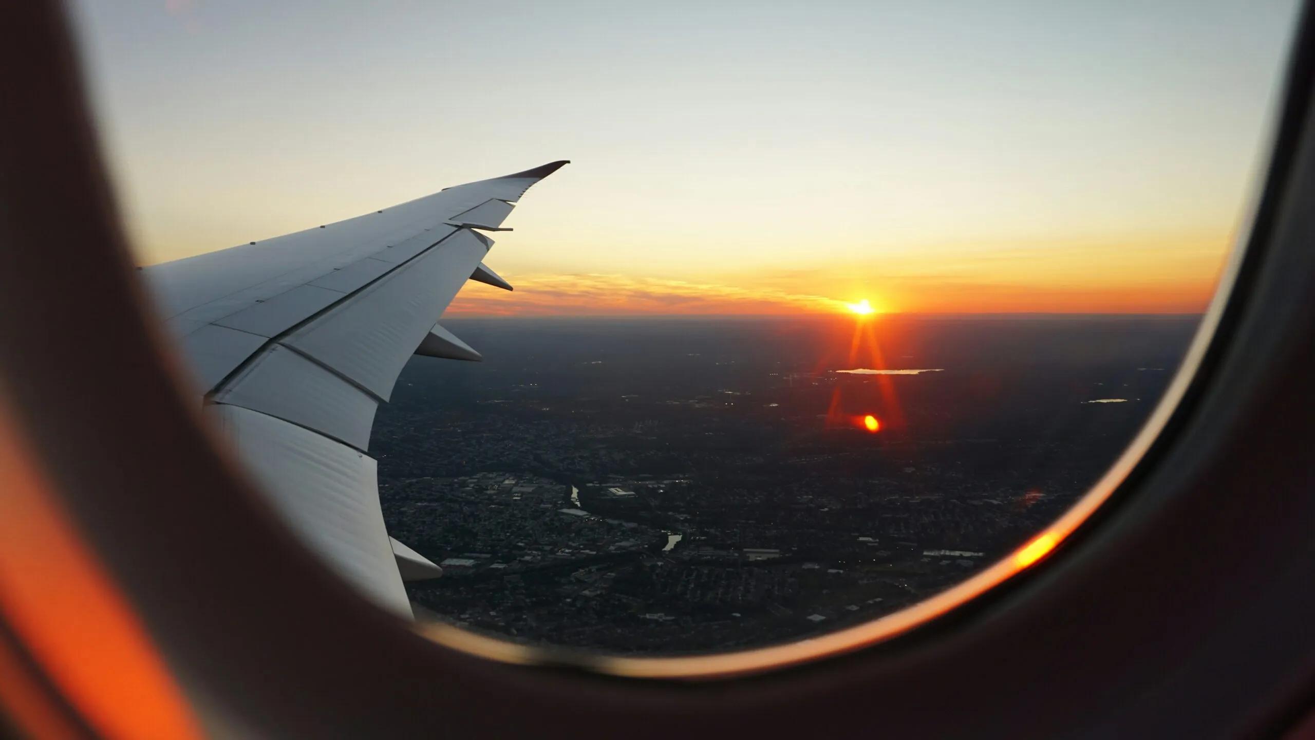 AI Travel Planner vs. Human: Which One Should You Choose?